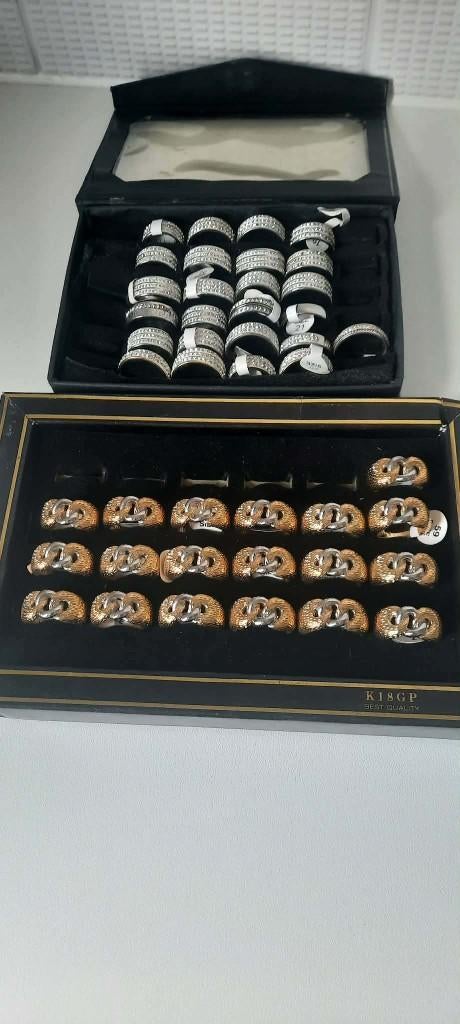 44 nieuws ringen, Bijoux, Sacs & Beauté, Bagues, Neuf, Or, Or, Enlèvement