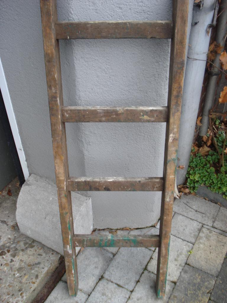 Decoratief oud ladderke, Ophalen