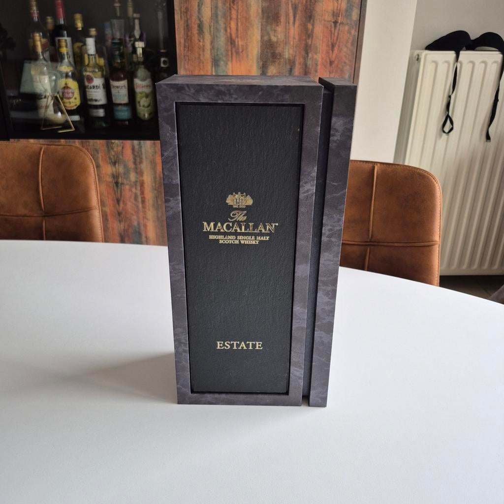 Macallan estate, Verzamelen, Ophalen