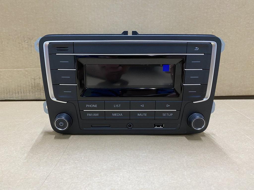 Originele Auto radio Volkswagen MIB Global OEM Bluetooth 7F0, Auto diversen, Autoradio's, -, -, Ophalen of Verzenden, Zo goed als nieuw