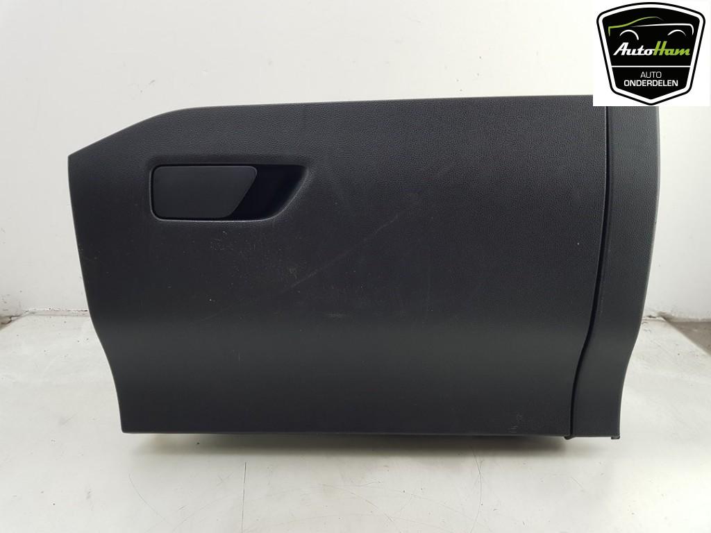 COMPARTIMENT A GANTS Ford Focus 4 Wagon (01-2018/12-2025), Utilisé, Ford