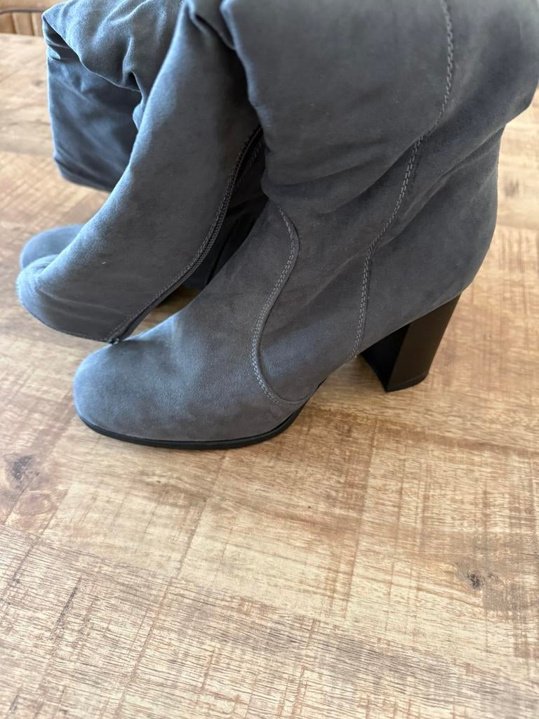 Grijze botten Graceland maat 39, Kleding | Dames, Schoenen, Hoge laarzen, Ophalen of Verzenden, Grijs, Gedragen