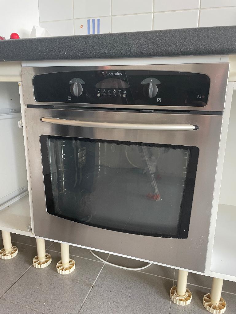 Four Electrolux, Elektronische apparatuur, Ovens, Ophalen, Gebruikt, Hete lucht, 60 cm of meer
