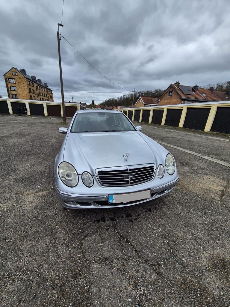 Mercedes E220 prête à être immatriculé, Autos, Mercedes-Benz, Particulier, Classe E, Toit ouvrant, Automatique, Enlèvement