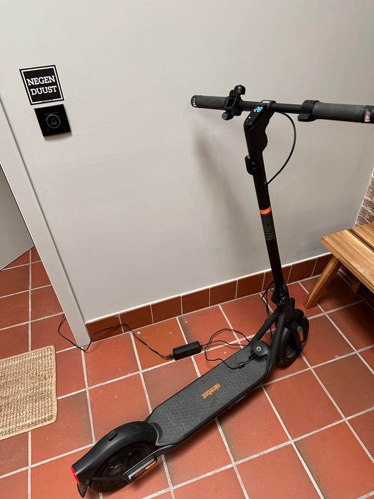 Trottinette Segway Ninebot F2, Enlèvement, Comme neuf, Step électrique (E-scooter)