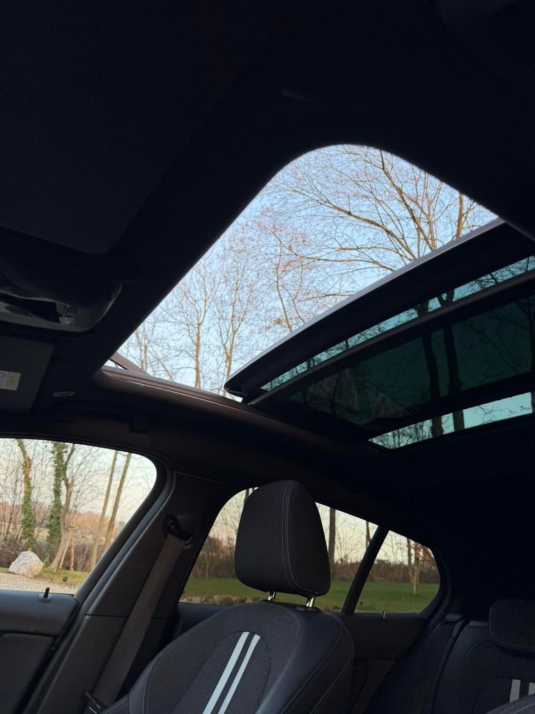 BMW 116D Black Pano Roof Sport Pack Shadow Virtual Cockpit, Voorwielaandrijving, 1 Reeks, Leder en Stof, Zwart