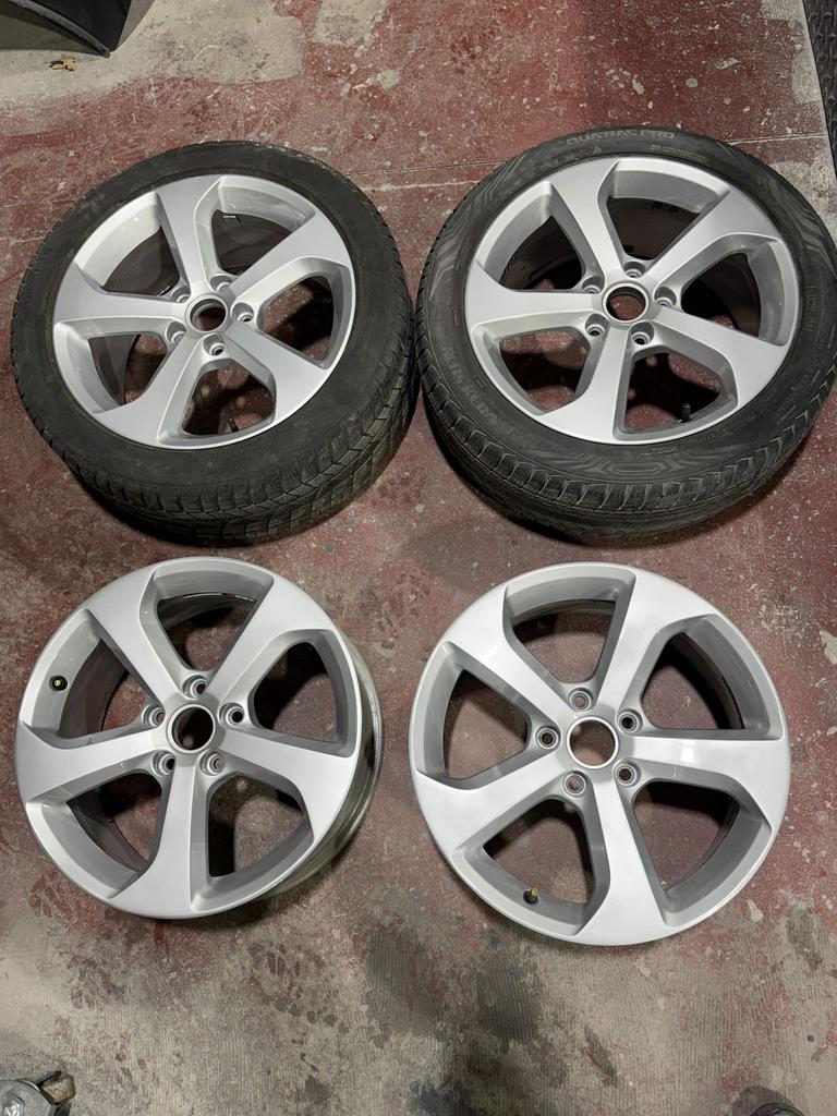 Volkswagen en Audi 5X112 steekmaat, Autos : Divers, Enjoliveurs, Enlèvement, Comme neuf