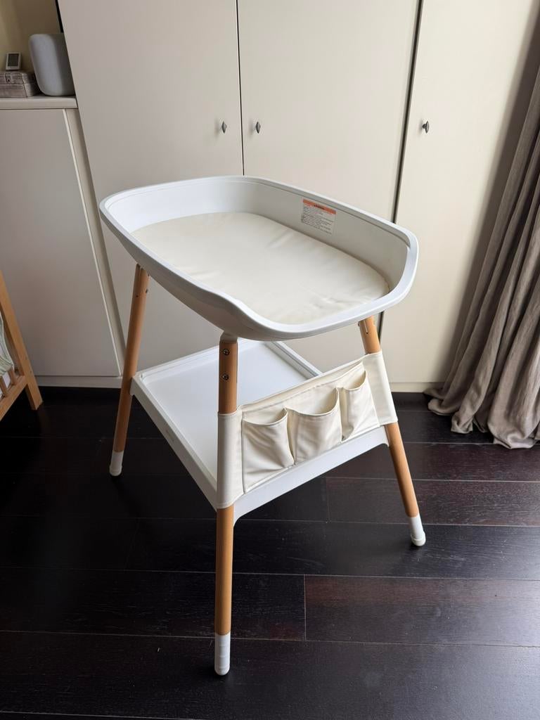 Table à langer Beberoad réglable + rangement, Enfants & Bébés, Chambre d'enfant | Meubles Autre, Comme neuf, Autres types, Enlèvement