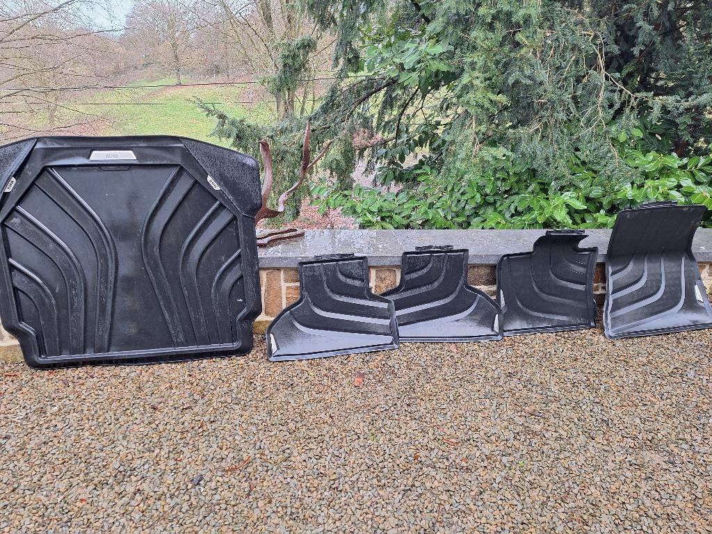 tapis sol auto, Enlèvement, Utilisé