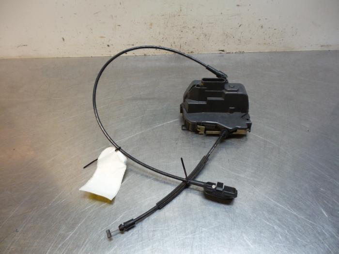 Serrure portière mécanique 4portes arrière droite d'un Re, Renault, -, 3 mois de garantie, Utilisé