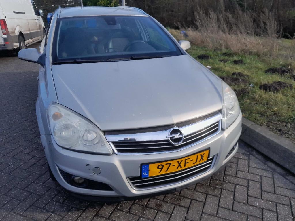 OPEL ASTRA, 1.6 Cosmo, 04 2007, 245K, goede technische staat, Auto's, Opel, Trekhaak, Particulier, Astra, Te koop