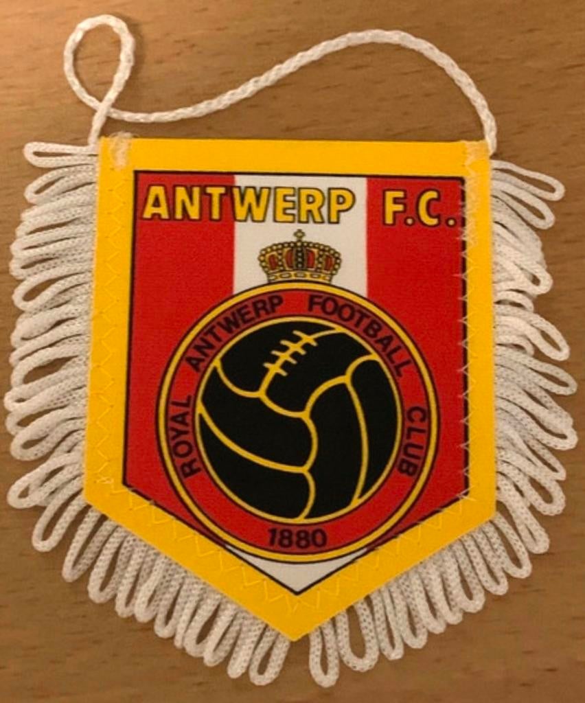 Royal Antwerp FC vintage vaantje 1980s, Ophalen of Verzenden