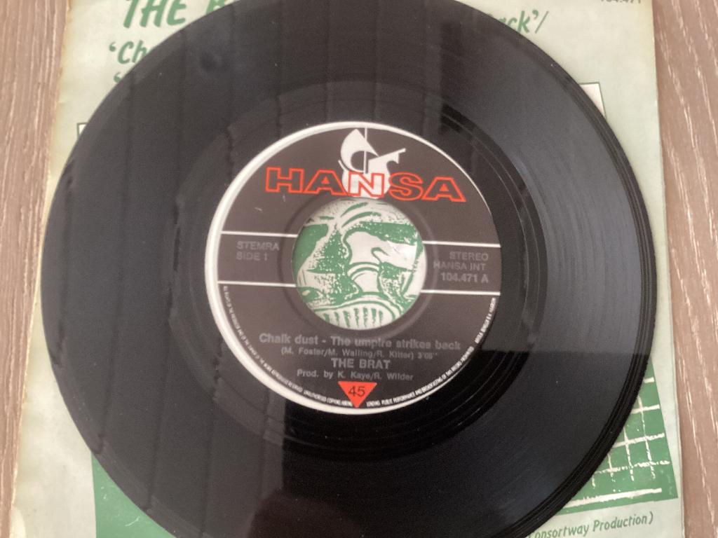 The Brat - Chalk dust - The umpire strikes back, Ophalen of Verzenden, Gebruikt, Overige formaten