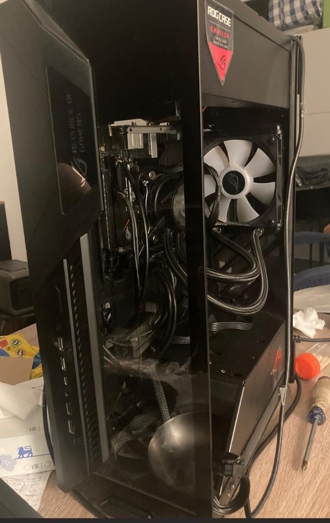 Boîtier Asus Z11 + Alim ROG Strix 650W Gold, Computers en Software, Computerbehuizingen, Ophalen, Gebruikt