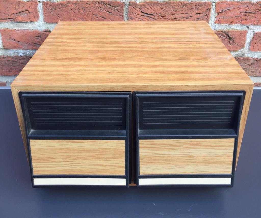 Boîte de rangement / tiroir de rangement pour CD des années, Enlèvement ou Envoi, Audio et Vidéo