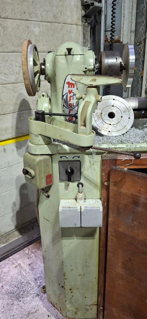 Tour metal et bois, Bricolage & Construction, Enlèvement, Utilisé, Tour à métaux, 500 à 1000 mm