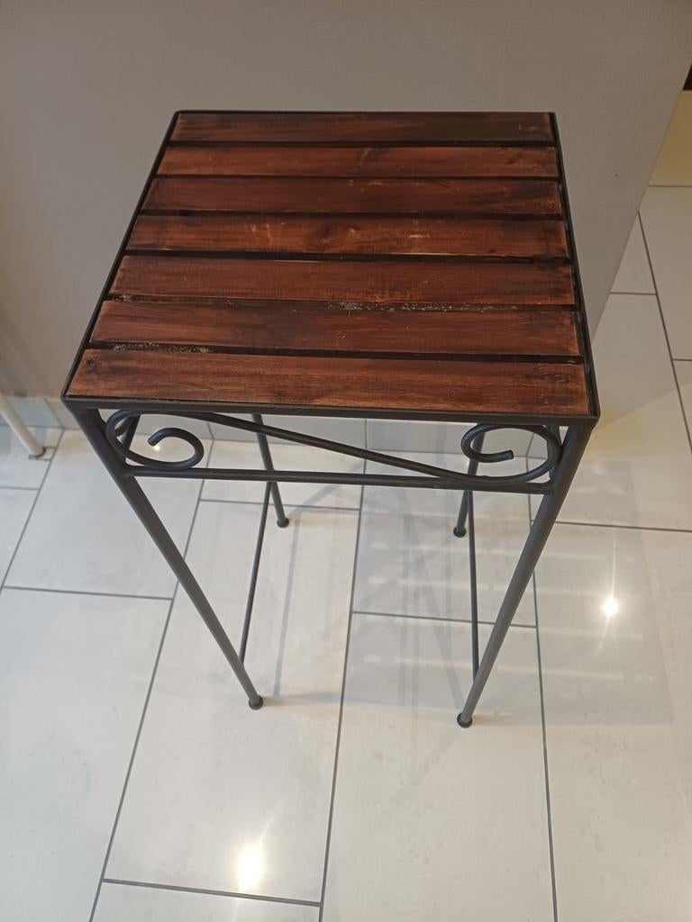 2 pieds en fer forgé et dessus bois hauteur 75cm le dessus, Maison & Meubles, Enlèvement, Bois