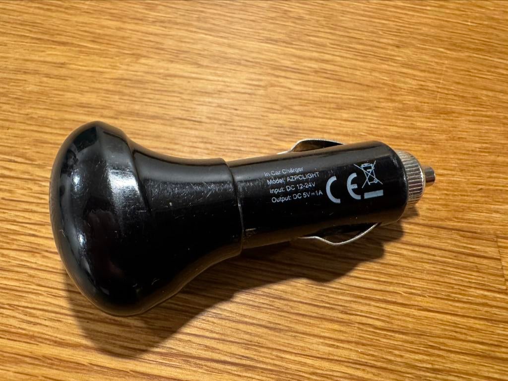 Prise allume cigare adaptateur USB, Enlèvement ou Envoi, Comme neuf