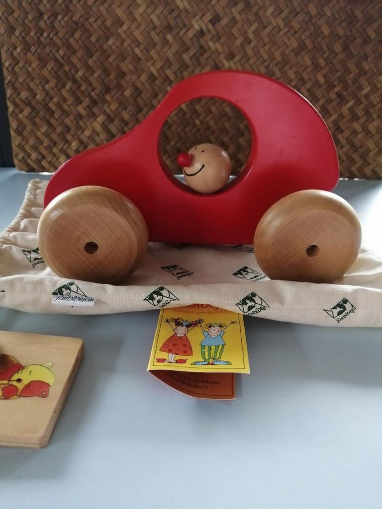 Voiture en bois rouge Janbibejan, Enfants & Bébés, Enlèvement ou Envoi