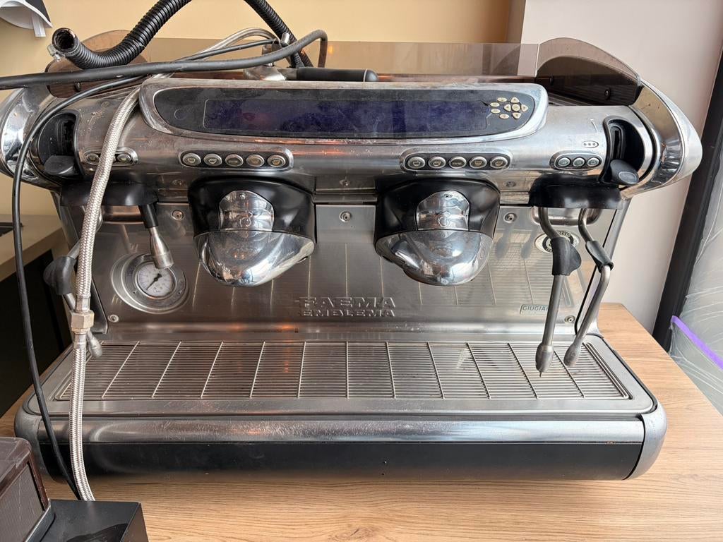 Espressomachine Koffiemachine, Gebruikt, 10 kopjes of meer, Koffiemachine, Koffiebonen