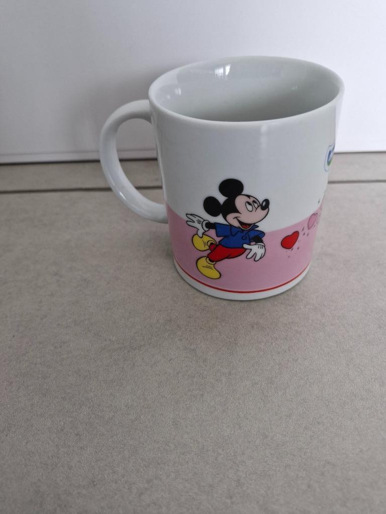 mok Disney Mickey en Minnie Mouse Chambourcy, Ophalen of Verzenden, Mickey Mouse, Zo goed als nieuw, Servies