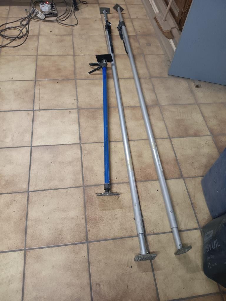 3stippen, Enlèvement