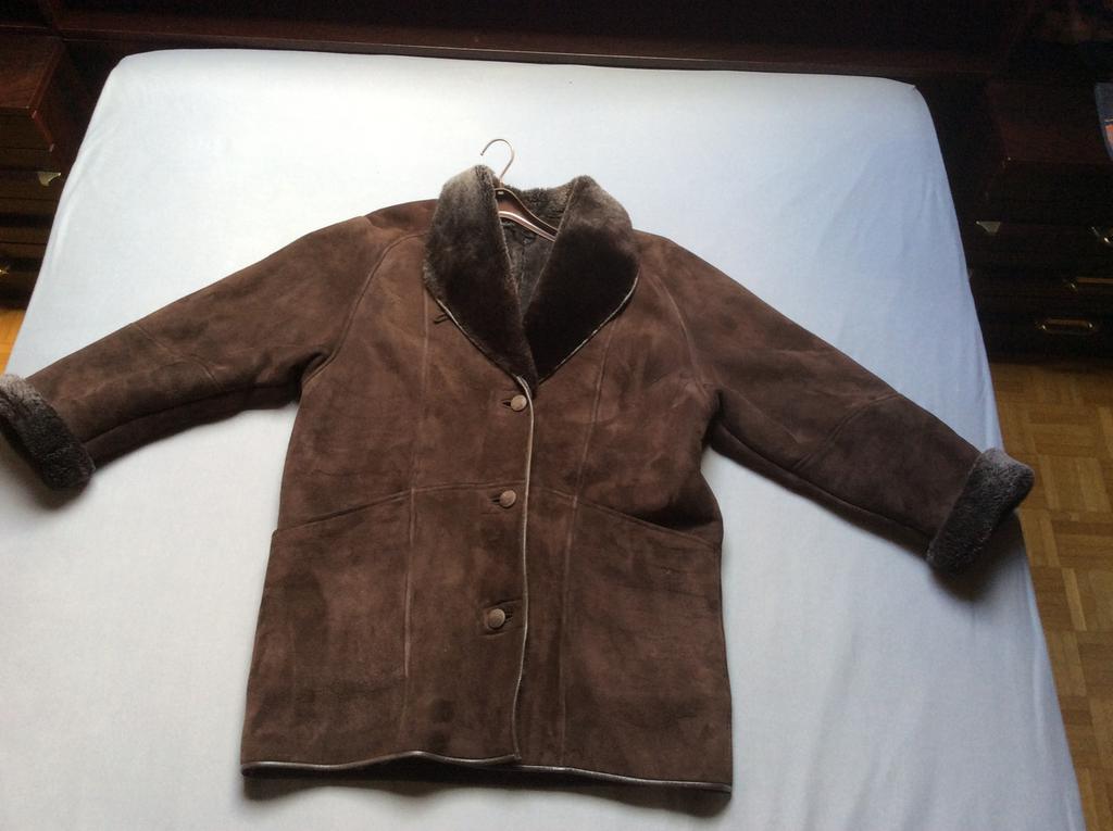 Lederen en mouton retourne vesten, Enlèvement ou Envoi, Comme neuf, Taille 42/44 (L)