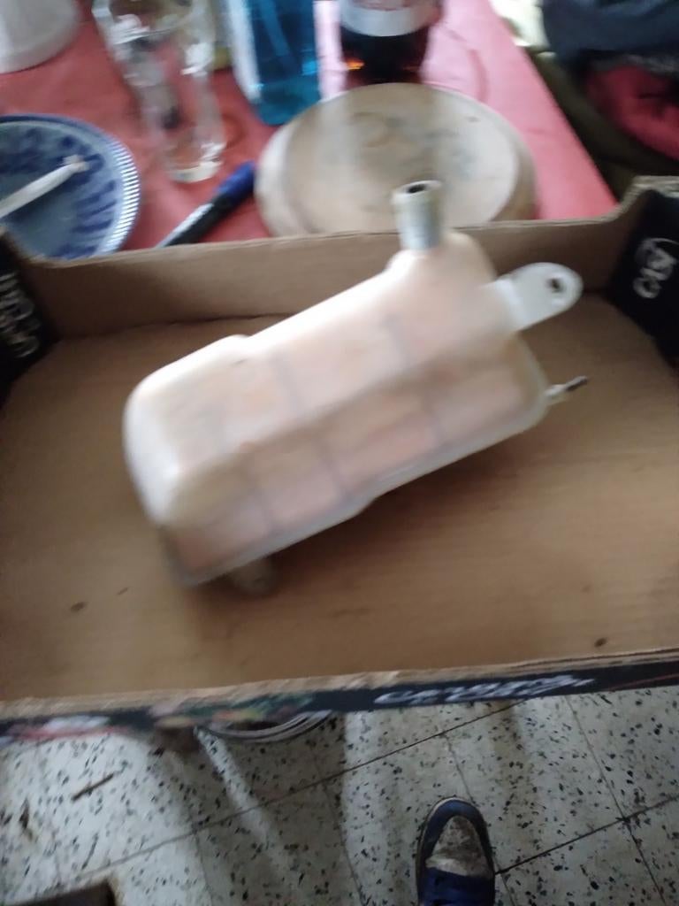 Réservoir de liquide de refroidissement Ford Escort MK4 /Ori, Enlèvement ou Envoi, Ford