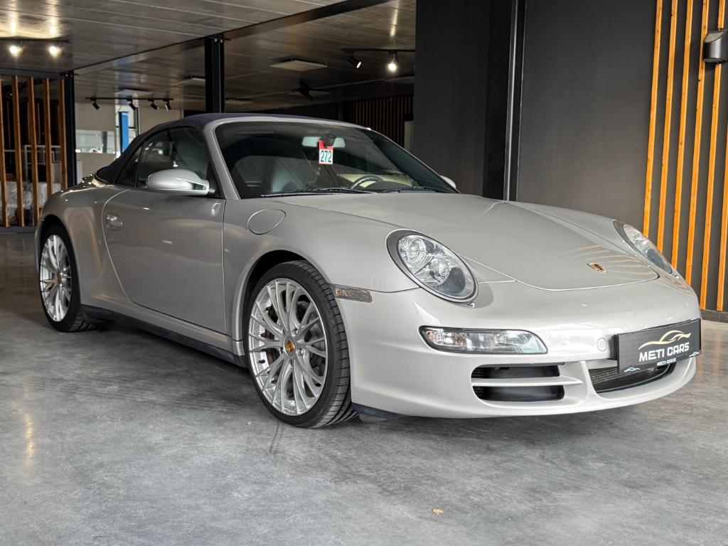 Porsche 911 Carrera 4 Cabriolet 3.6i Tiptronic S, Auto's, Porsche, Automaat, 4 zetels, Cabriolet, Leder en Stof
