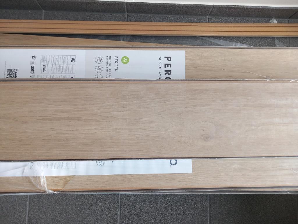 Laminaat 8mm Pergo, Ophalen, Nieuw, 10 tot 25 m², Laminaat