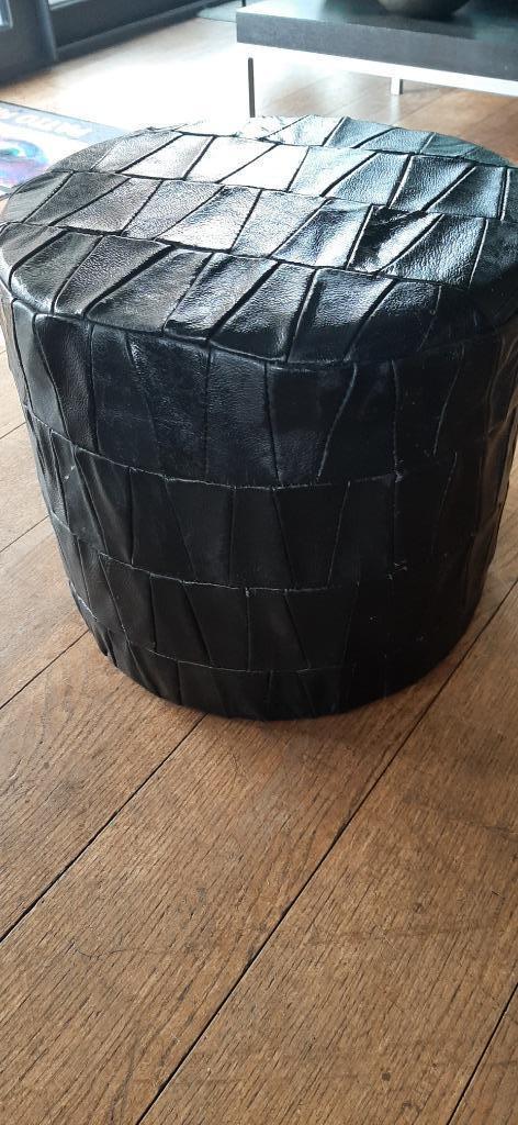 Pouf noir en patchwork, Rond, Enlèvement, Utilisé, Autres matériaux