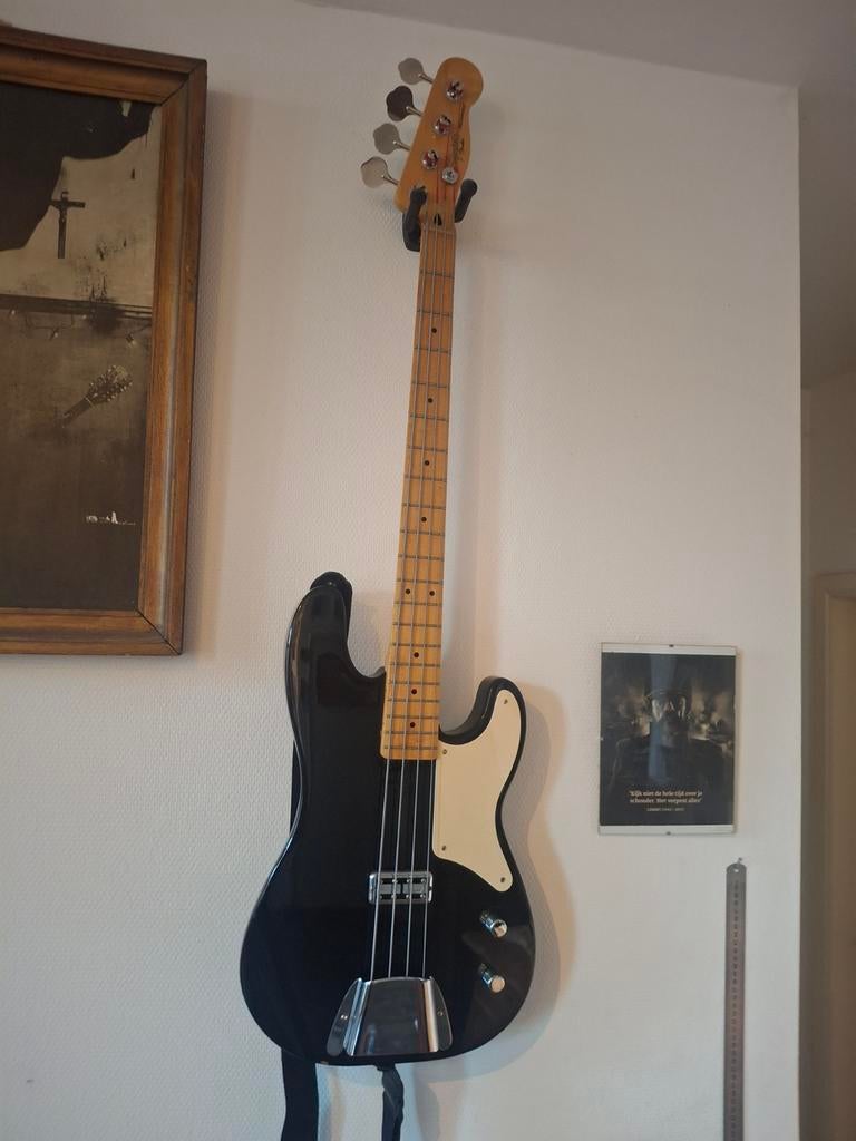 Fender Squier Precision Bass, Muziek en Instrumenten, Ophalen