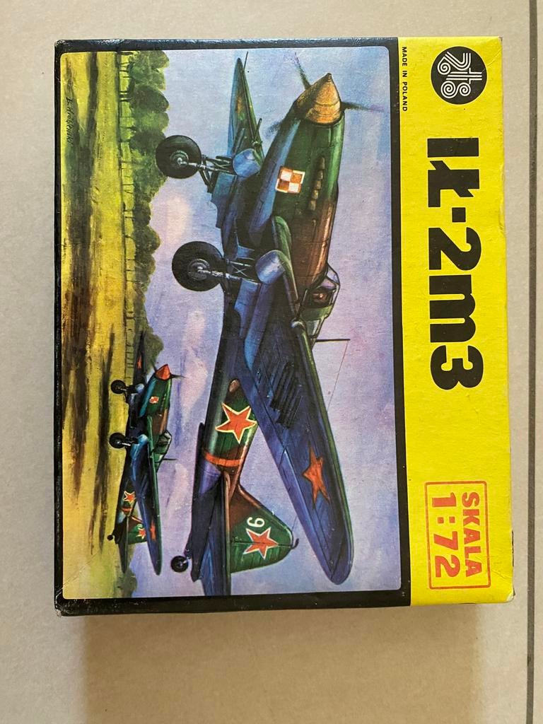 Maquette avion il-2m3 sturmovik 1/72, Hobby & Loisirs créatifs, Modélisme | Avions & Hélicoptères, Enlèvement ou Envoi, Comme neuf