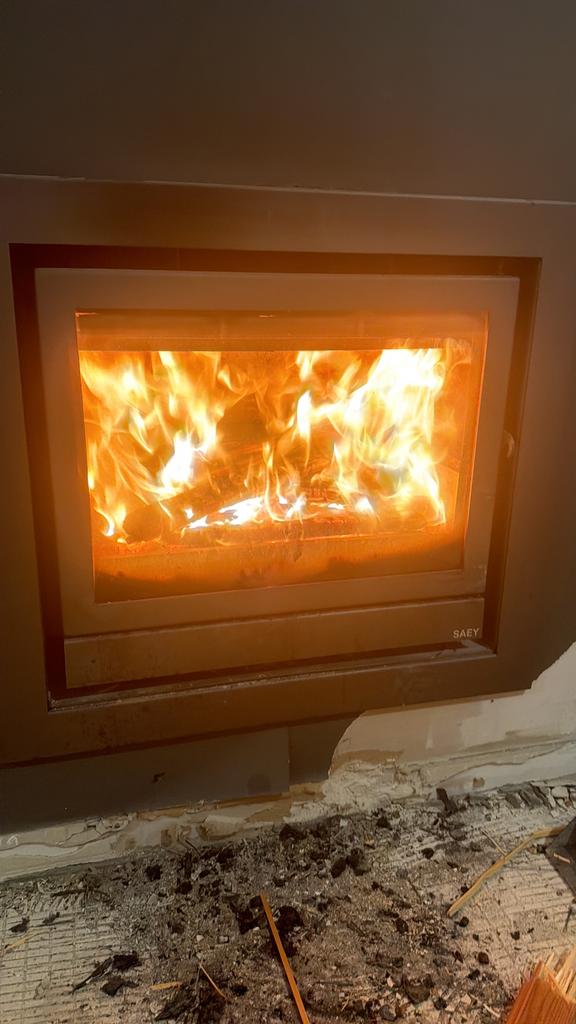 Inbouw houtkachel SAEY – goede staat – direct beschikbaar, Ophalen, Gebruikt, Inbouw, Houtkachel