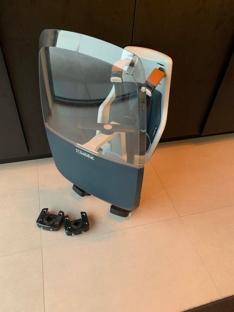 Bobike fietsstoel voor met windscherm én 2 bevestigingssets, Ophalen, Zo goed als nieuw