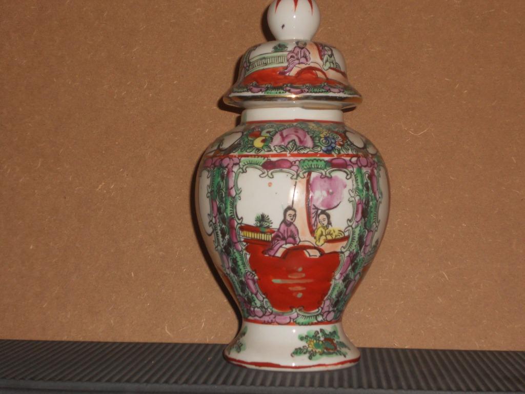 chinese vaasje met deksel, Ophalen