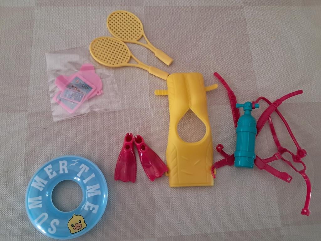 Setje spulletjes voor modepoppen zoals Barbie., Enlèvement, Neuf, Barbie
