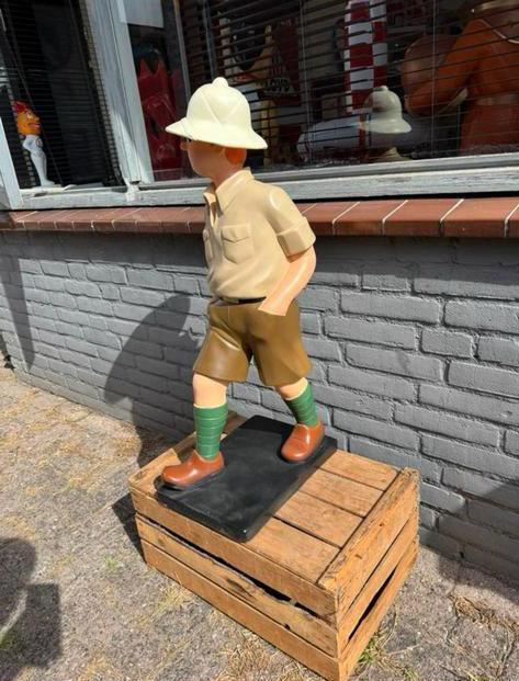 Statue de Tintin dans la jungle du Congo, Enlèvement, Comme neuf, Humain