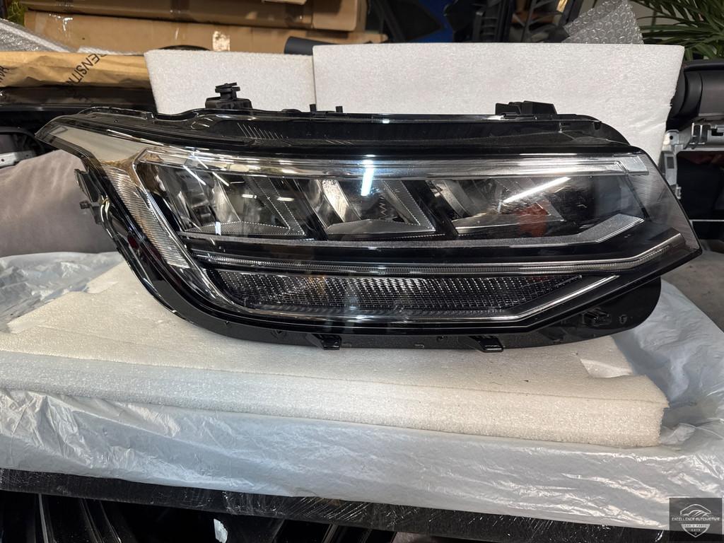 Phare avant droit Full LED pour VW Tiguan 5NA Facelift 5NB94, Autos : Pièces & Accessoires, Volkswagen, Volkswagen AG, Vw@volkswagen.de