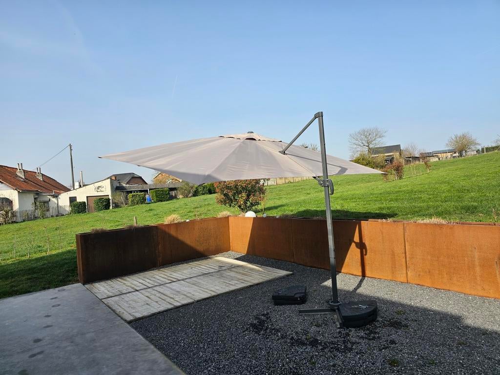 Parasol de 4m sur 3m de couleur taupe