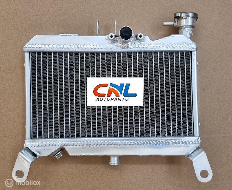 Radiateur Honda NC19 NSR400 NS400R NS400RG 1985-1988, Motoren, Onderdelen | Honda, Nieuw, Ophalen of Verzenden
