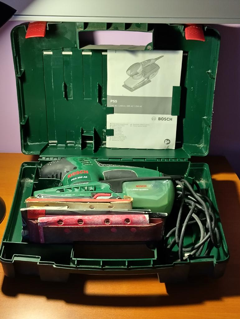 Ponceuse vibrante Bosch PSS 250 AE +papiers abrasifs (testé), Enlèvement, Utilisé, Moins de 600 watts, Autres types