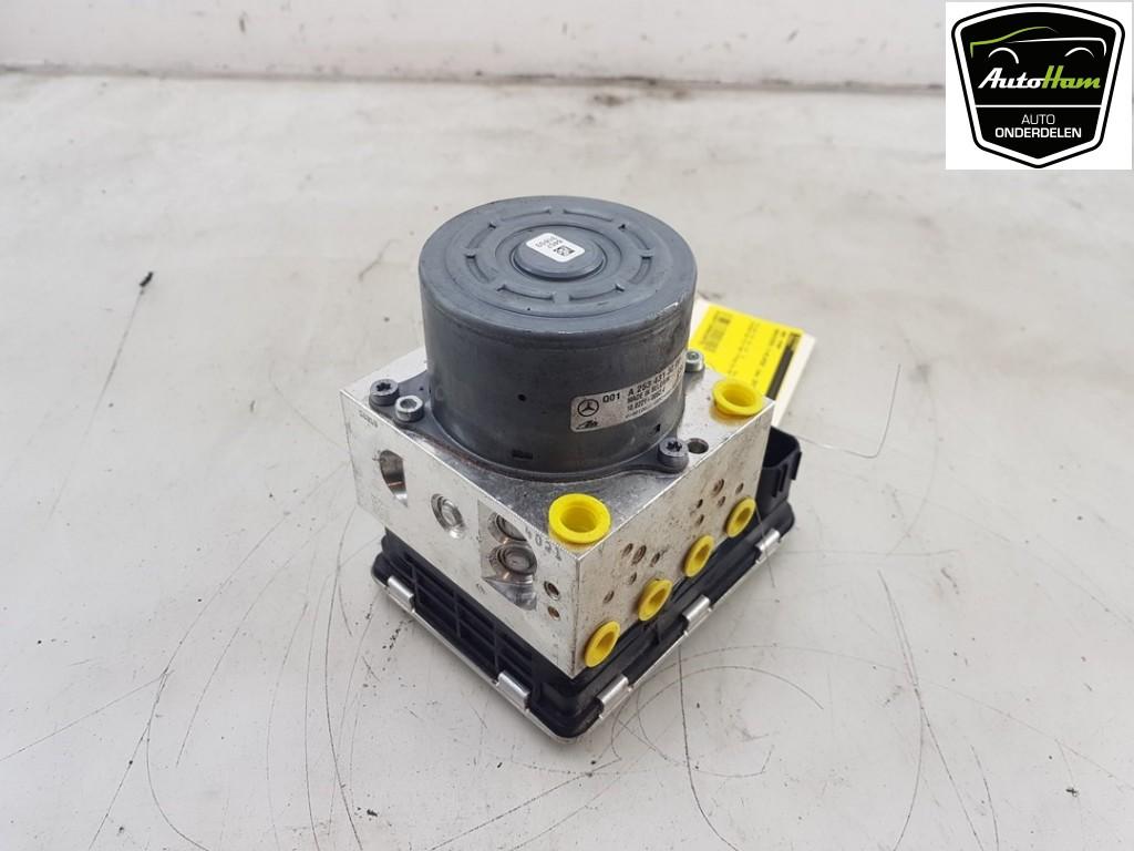 BLOC ABS (FREINS ANTI-BLOCAGE) Mercedes-Benz C (W205), Autos : Pièces & Accessoires, Utilisé, Mercedes-Benz