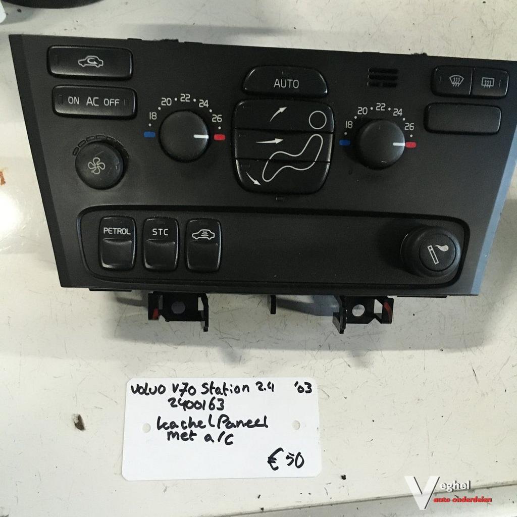 Volvo V70 Station 2.4 2003 Wagennr 2400163 Kachelbedieningsp, Gebruikt, -, -, Ophalen of Verzenden