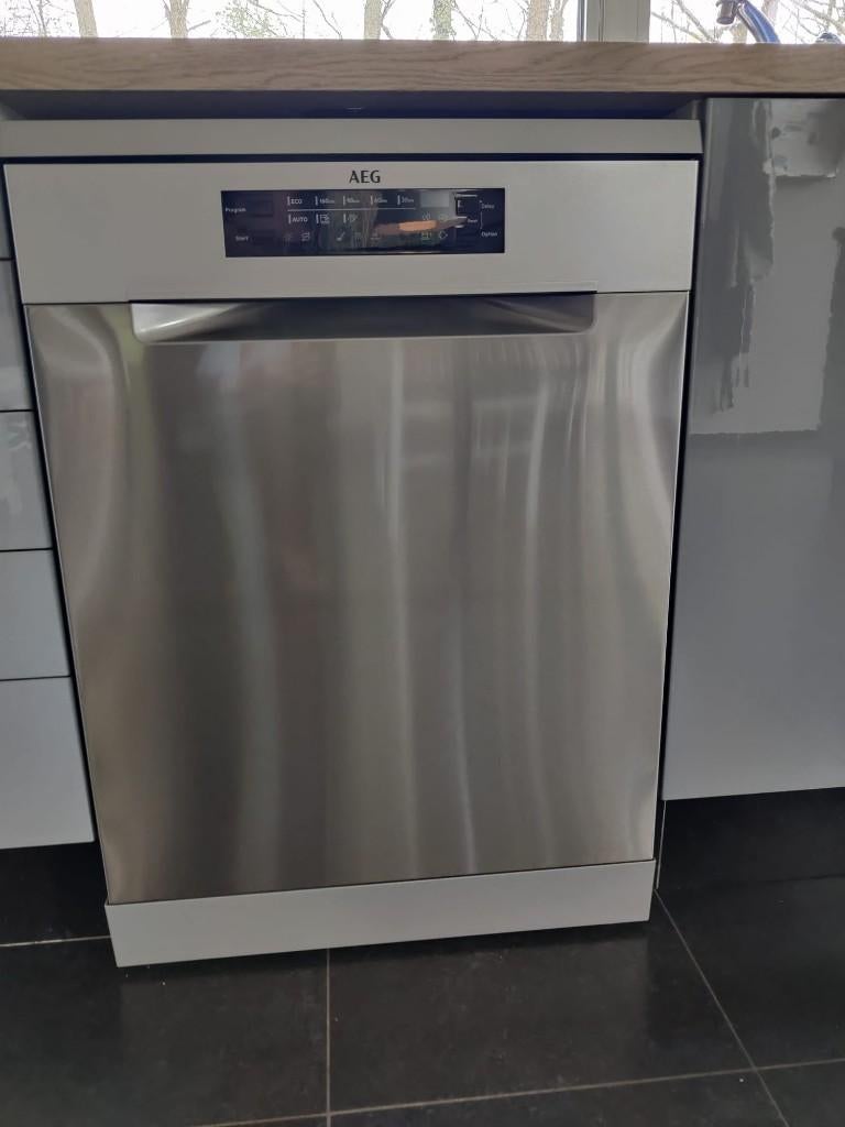 Lave-vaisselle AEG, Electroménager, 85 à 90 cm, Comme neuf, Enlèvement, 10 à 14 litres