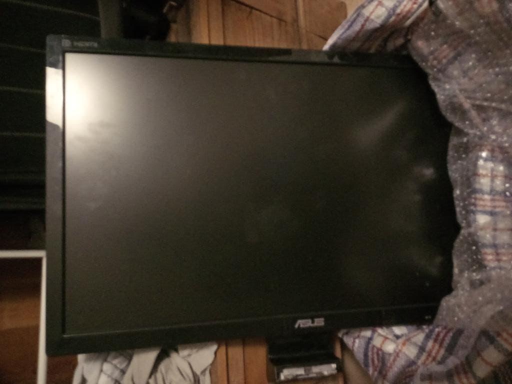 ASUS VE267Q écran 27", Gaming, HD, Asus, Haut-parleurs intégrés