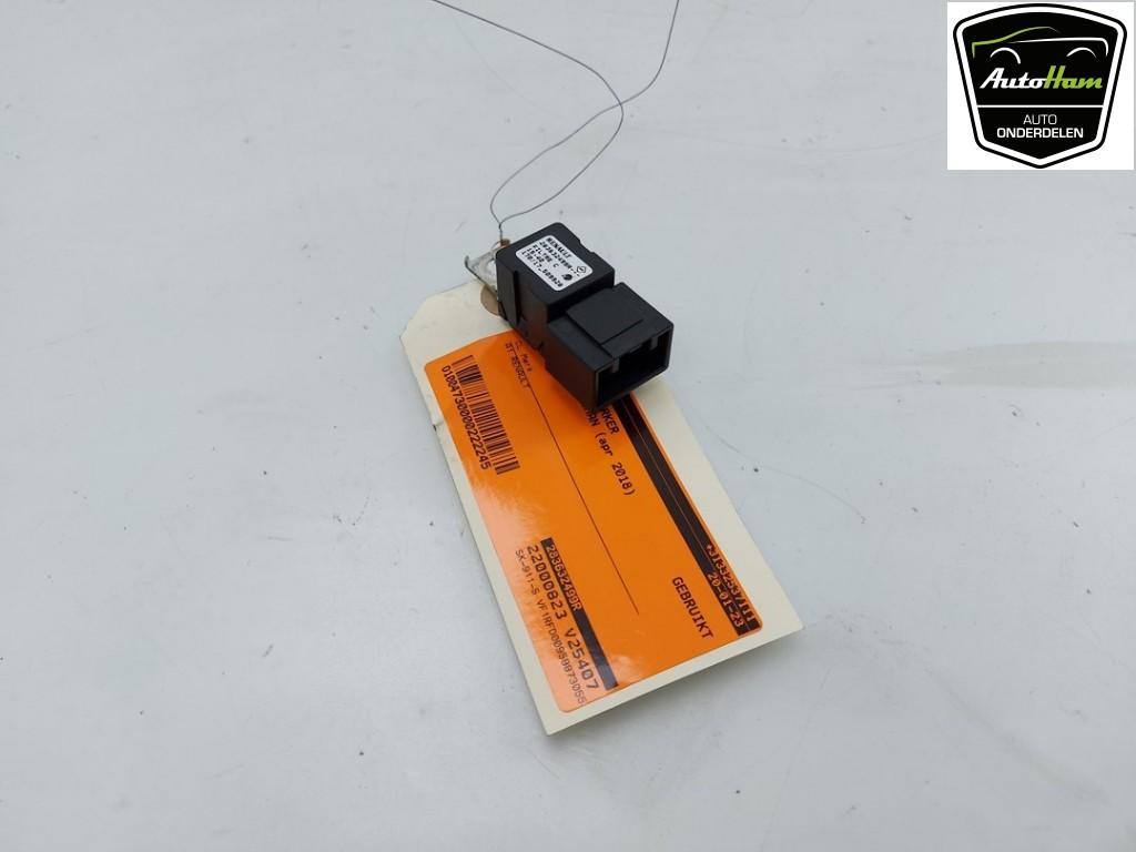 ANTENNE VERSTERKER Talisman Estate (RFDK) (|283632499R|), Auto-onderdelen, Gebruikt, Renault