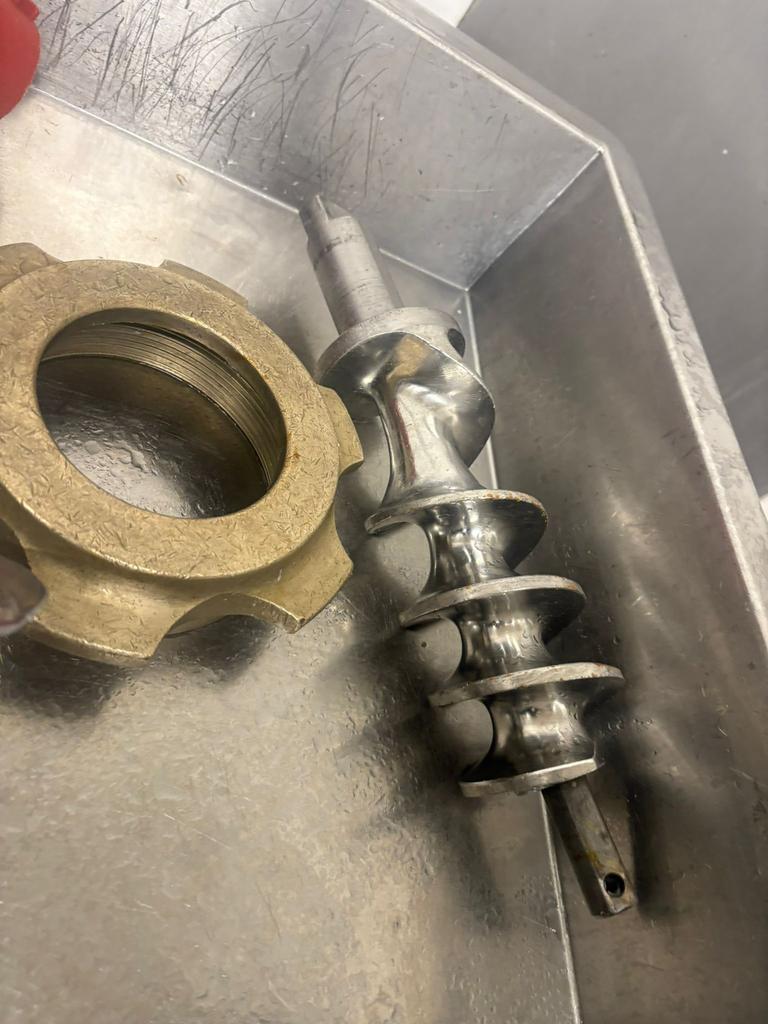 Materiel boucherie, Ophalen