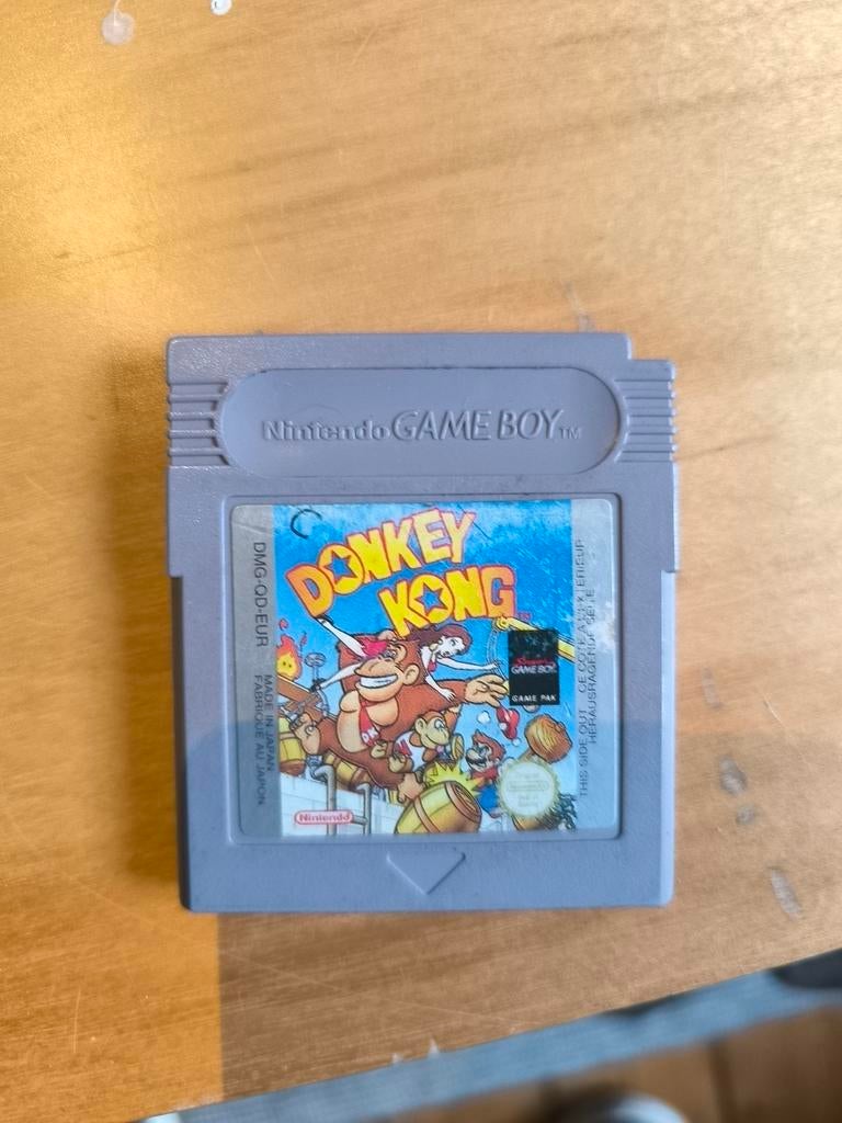 Game boy color donkey kong, Enlèvement