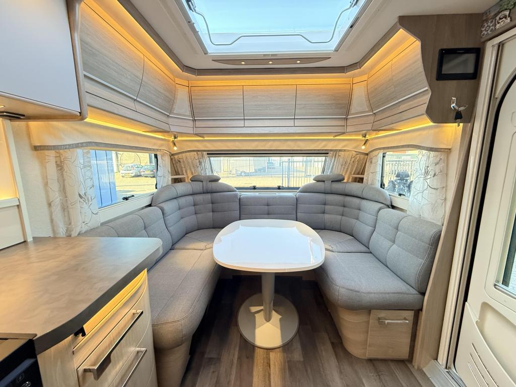 Kabe Royal 520 XL, Rondzit, Bedrijf, Kabe, 6 tot 7 meter